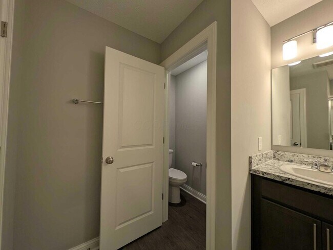 Building Photo - 1524 Raley Way