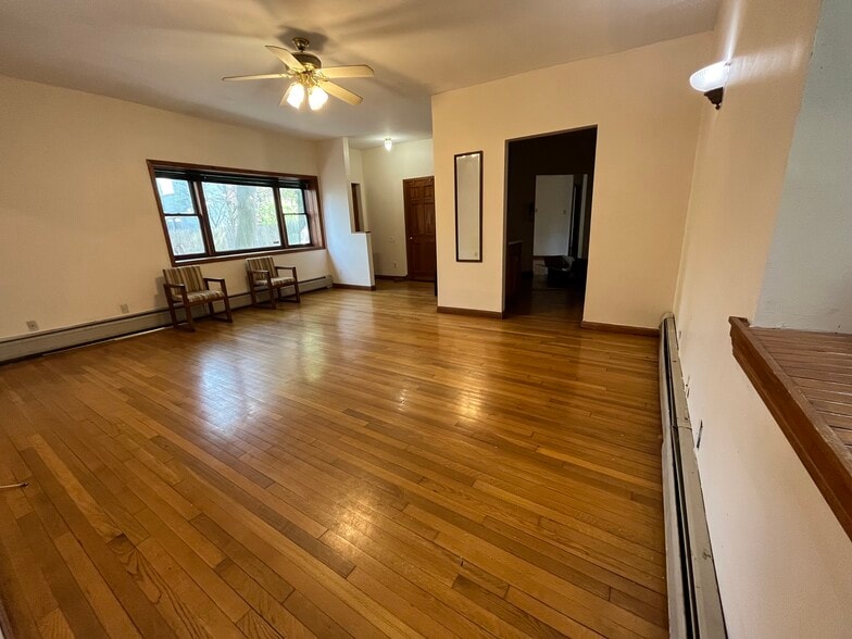 Living Room - 365 Hamilton St