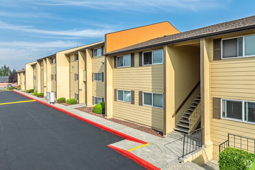 Building Photo - Laurel Court