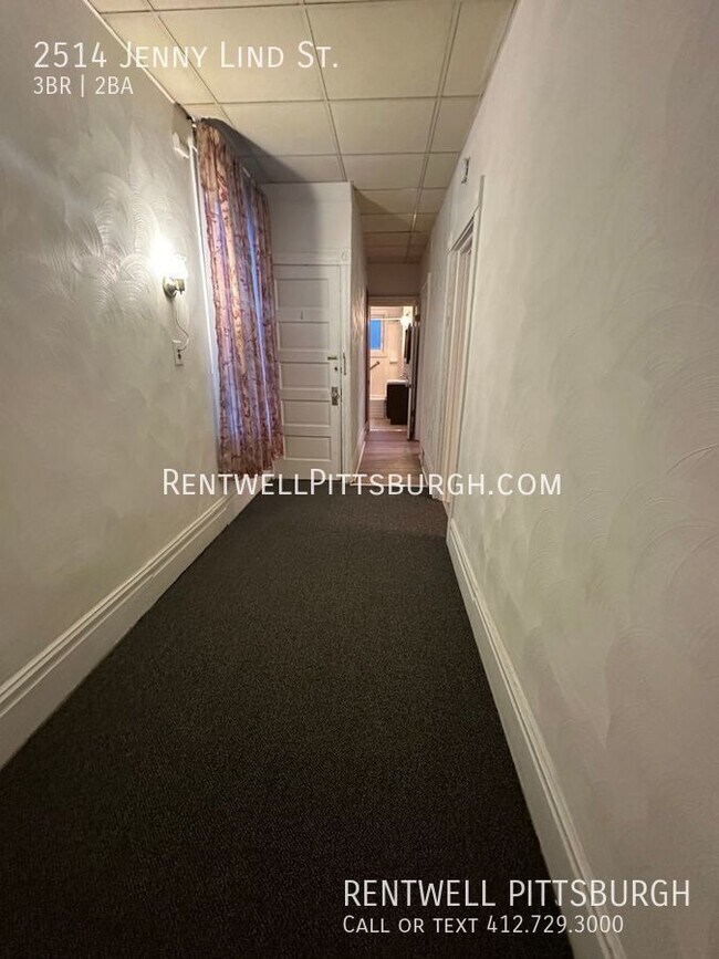Building Photo - 3 Bedroom Home in McKeesport - Section 8 Only