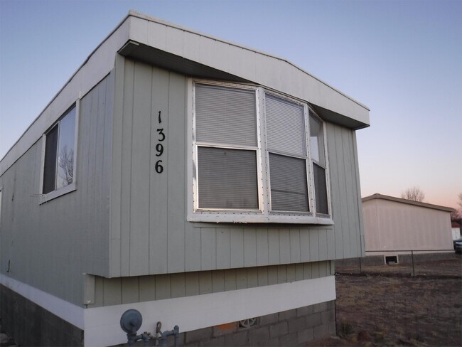 Primary Photo - 1396 Prairiegrass Rd