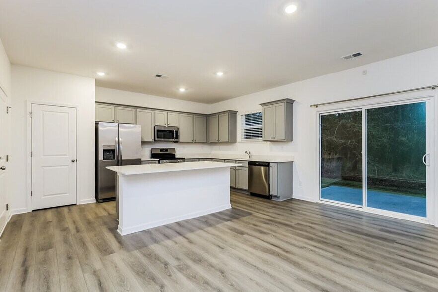 Building Photo - 221 Paisley Wy