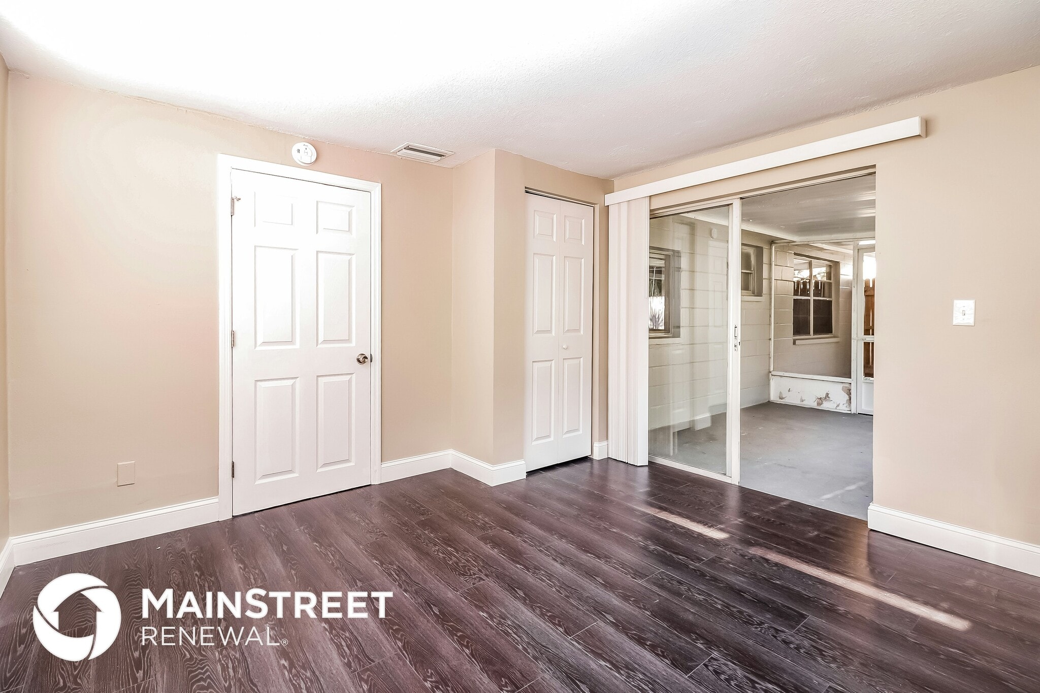 Building Photo - 6230 Westport Dr