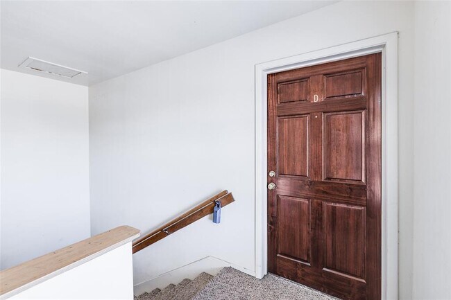 Building Photo - 7225 Beechnut St