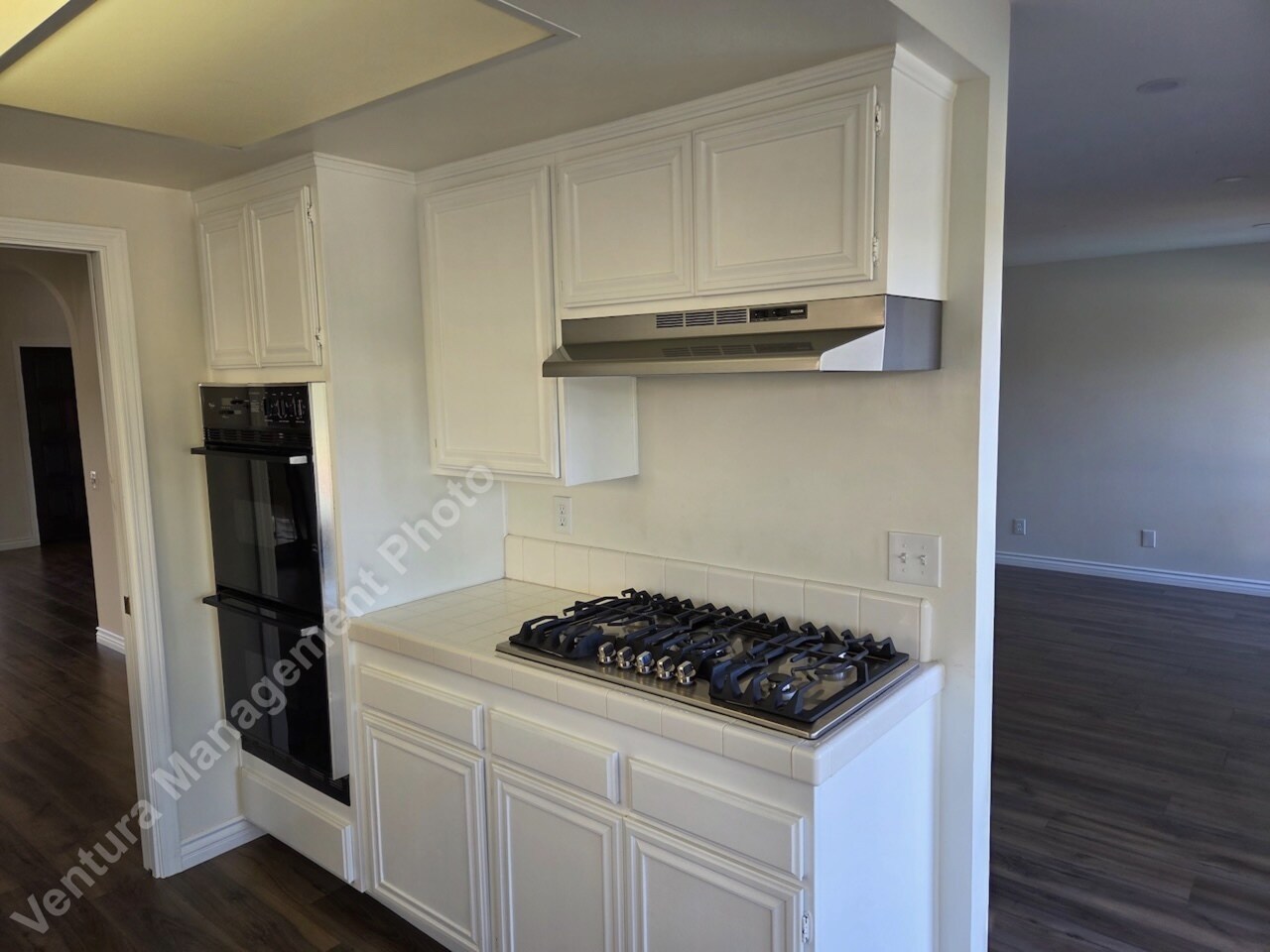 Building Photo - 725 Azure Hills Dr