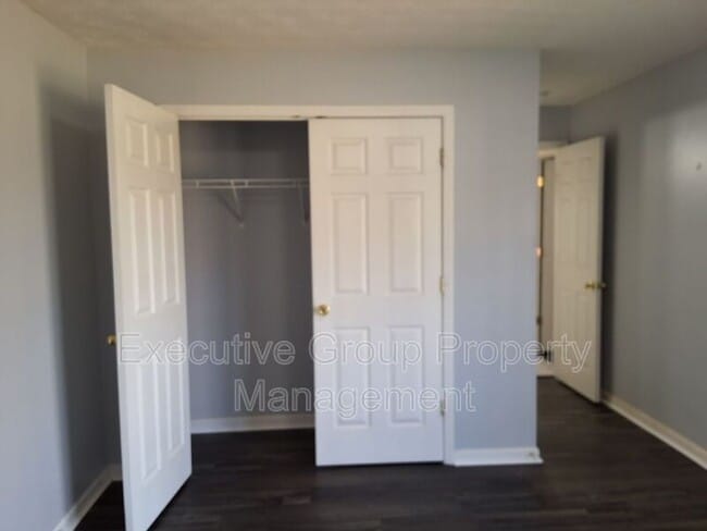 Building Photo - 103 Hurstfield Dr