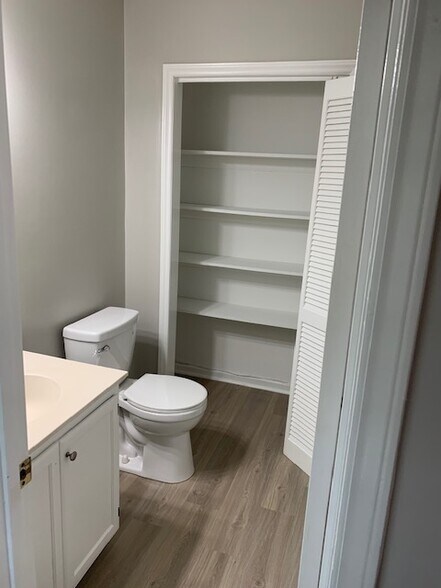 Building Photo - 130 Wythe Cir