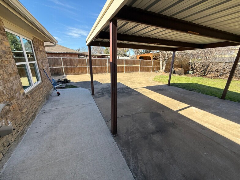 Building Photo - 506 Augustine Dr