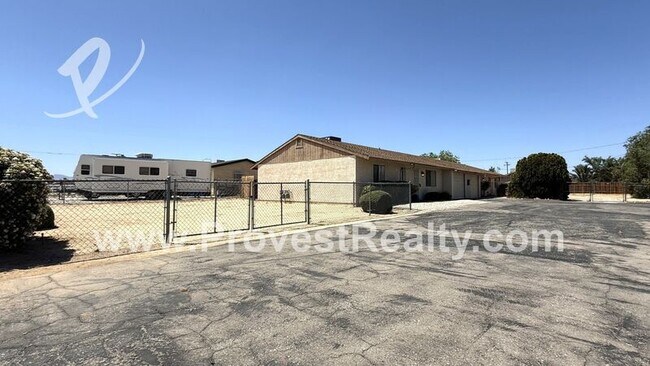 Building Photo - 12780 Redwing Rd