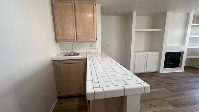 Building Photo - West Lancaster Townhouse in gated community (Marbella Villas)