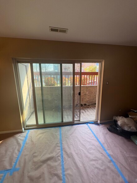 Building Photo - 2 Banyan Wood Ct