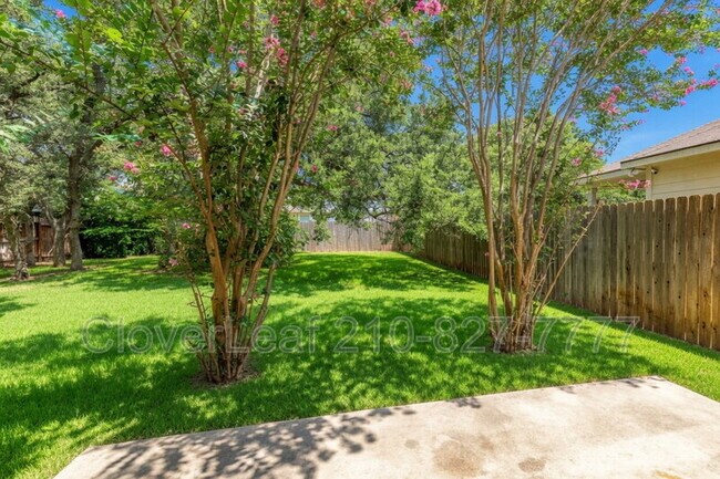 Building Photo - 4011 Bulverde Pkwy