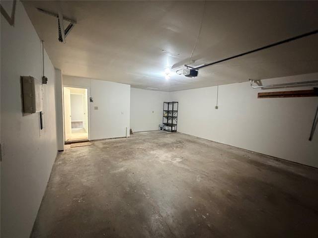 Building Photo - 1670 Clydesdale Dr