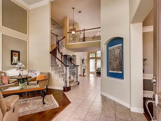 Building Photo - 10201 Chestnut Ridge Rd