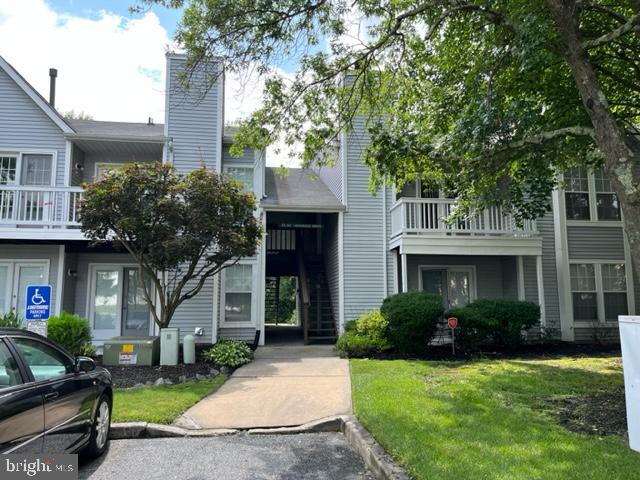 Building Photo - 75 Kenwood Dr