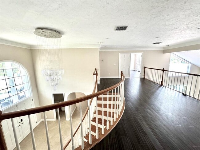Building Photo - 7315 Hunt Club Ln