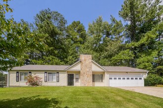 Building Photo - Inviting Home in Kennesaw, GA