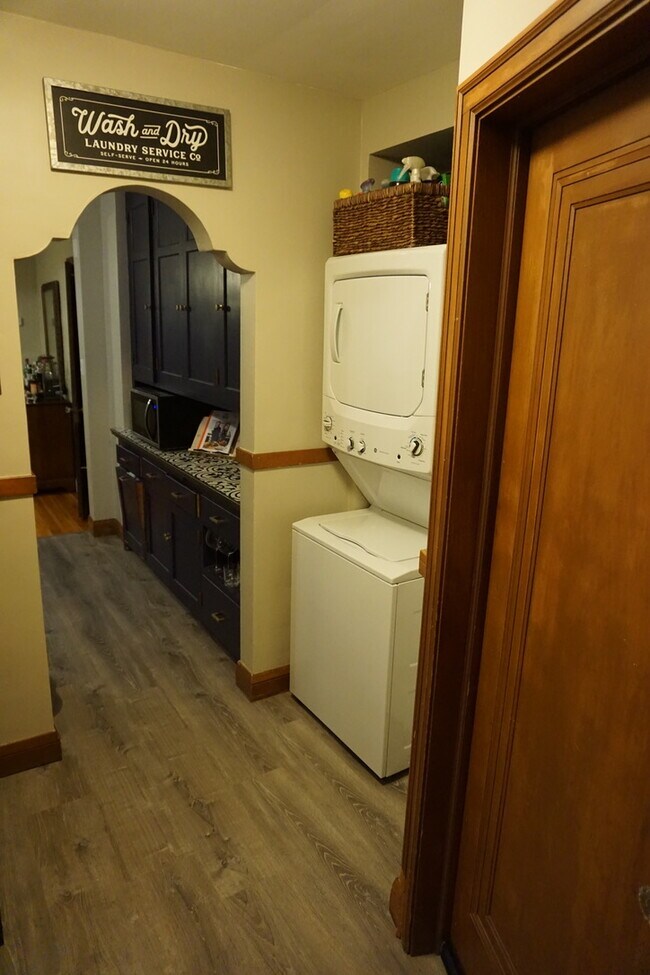 In-unit Laundry - 5049 44th Ave S