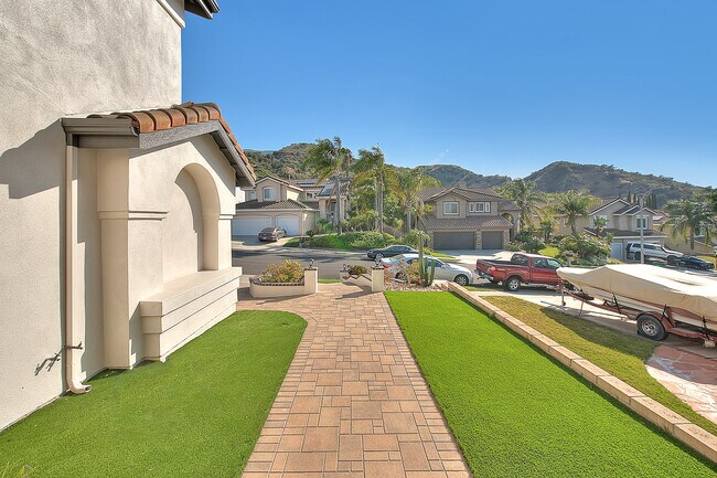 Building Photo - 3571 Rio Ranch Rd