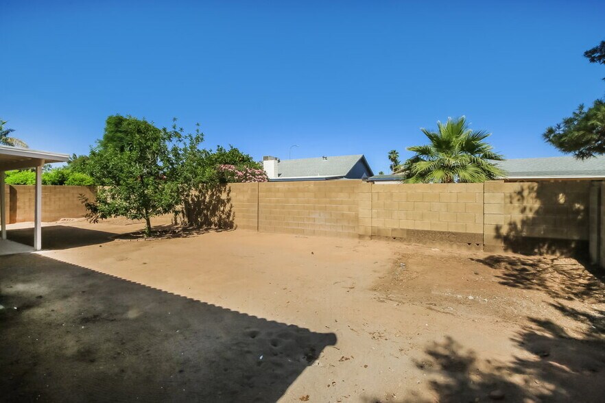 Building Photo - 727 N Sulleys Dr