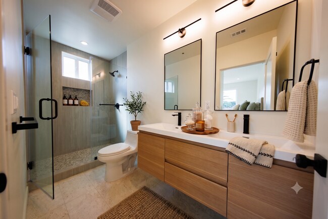 Building Photo - LUXURY in Prime Culver City