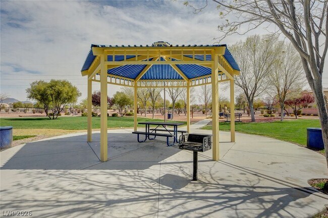 Building Photo - 3625 Terneza Ave