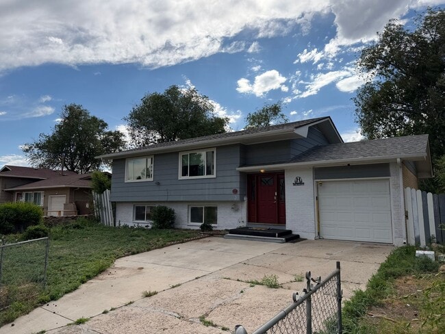 Building Photo - 154 Kilgore St