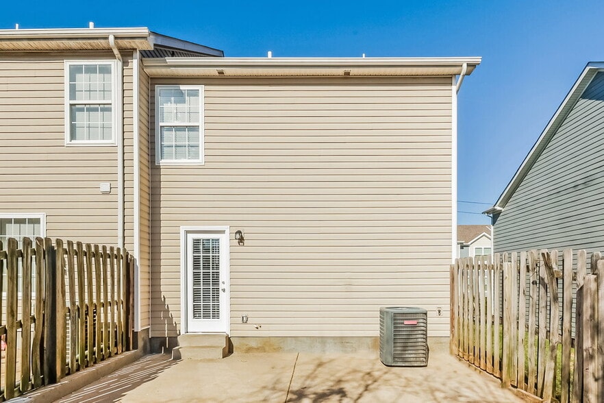 Building Photo - 118 David Bolin Dr