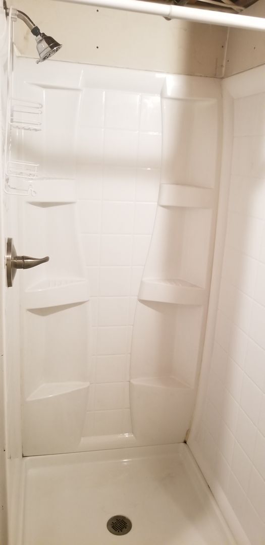 Building Photo - Now Leasing for May 2026!