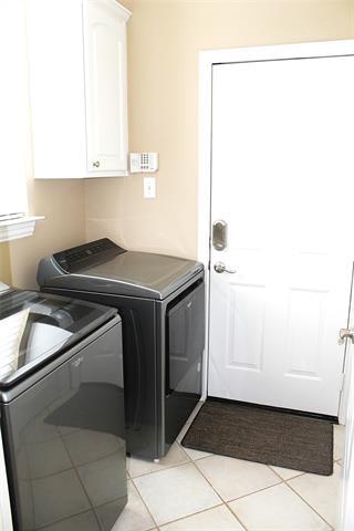 Building Photo - 3009 Bayside Dr