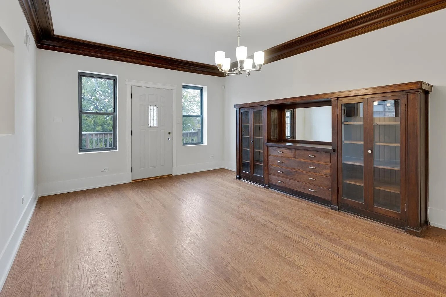 Building Photo - 6041 S Saint Lawrence Ave