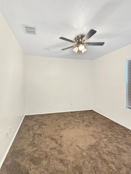 Building Photo - 1217 Caroline Dr