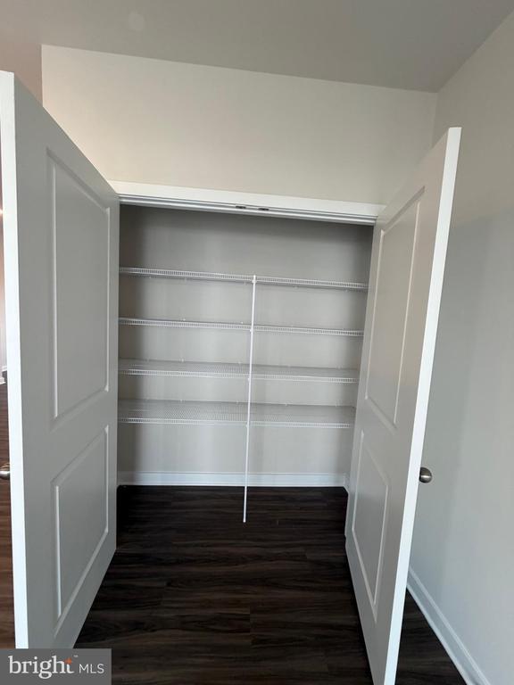 Building Photo - 33 E Front St