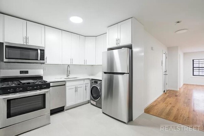 Building Photo - Brand New 3 Bed 2 Bath in Bushwick!