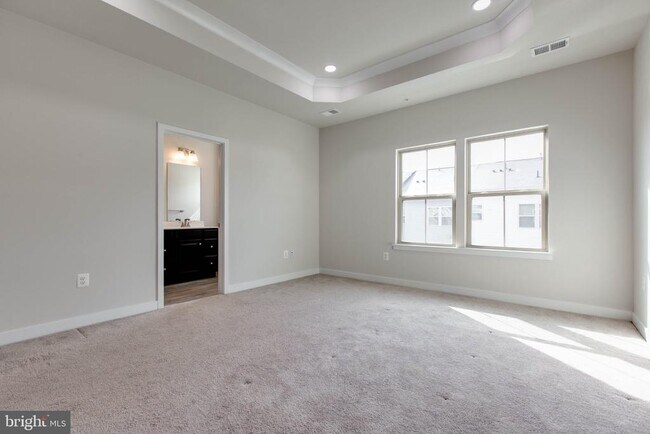 Building Photo - 149 Lyons Crk Dr