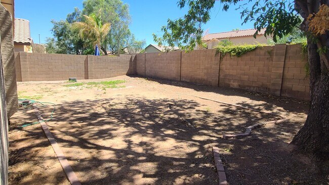 Building Photo - REMODELED 3-BEDROOM BY SAN TAN MALL