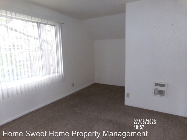 Building Photo - 3 br, 2 bath House - 715 E. First Street