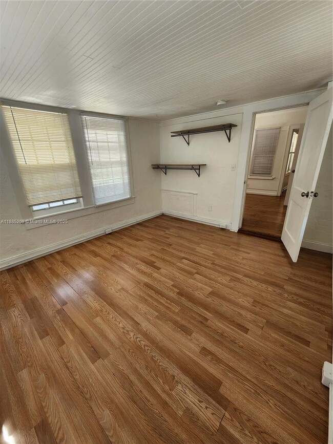 Building Photo - 315 Eucalyptus St