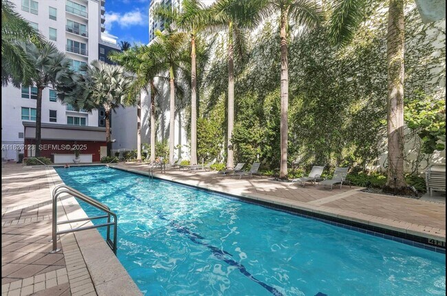 Building Photo - 133 NE 2nd Ave