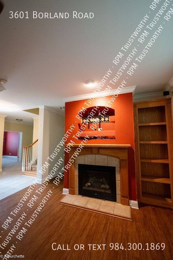 Building Photo - 3601 Borland Rd