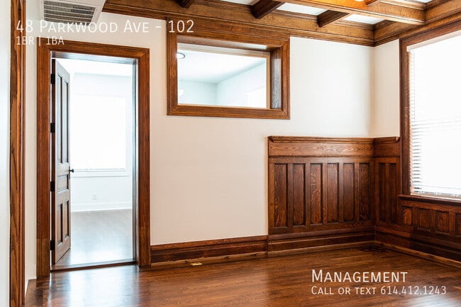 Building Photo - 48 Parkwood Ave