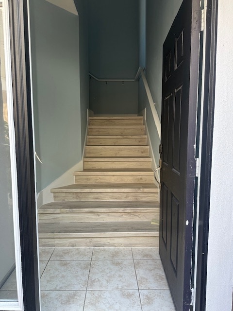 Building Photo - 6608 S Goldenrod Rd