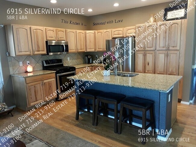Building Photo - 6915 Silverwind Cir