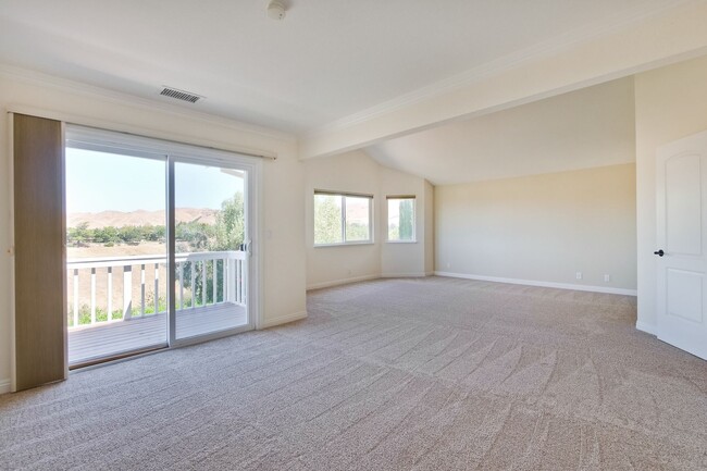 Building Photo - Elegant home with top Fremont Schools
