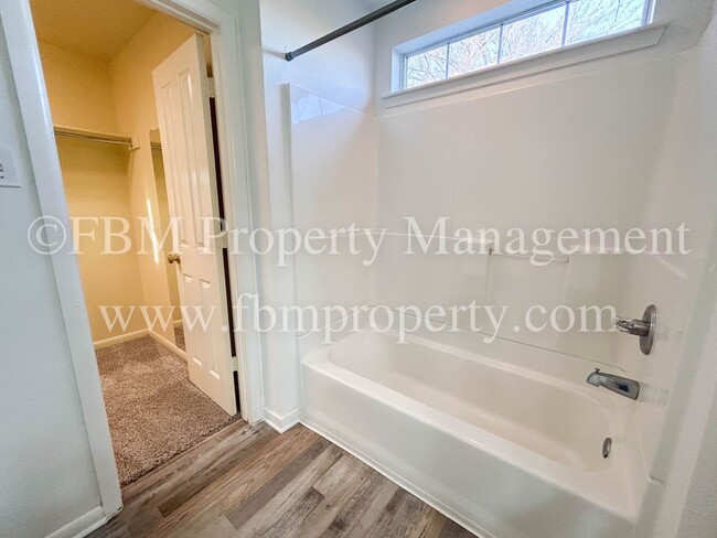 Building Photo - 1170 Lumkins Rd