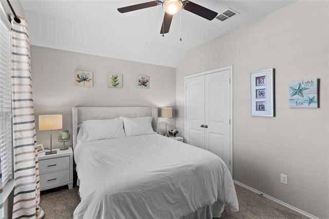 Building Photo - 1420 Alamandine Ave