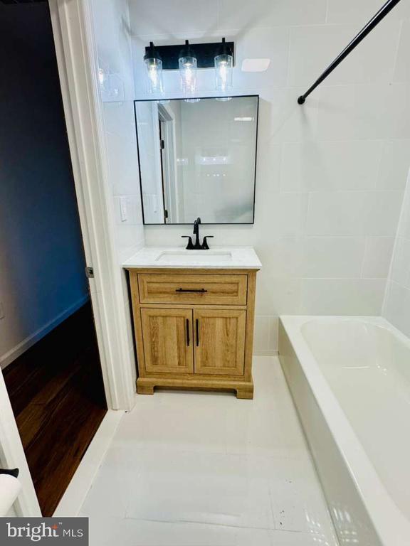 Building Photo - 305 Kresson Rd