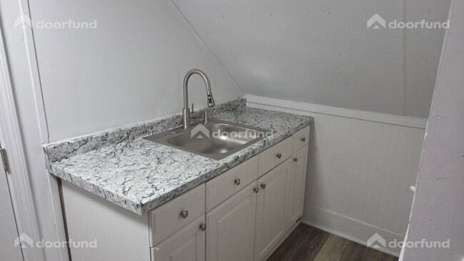 Building Photo - 50 Summer St