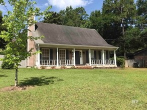 Building Photo - 102 Myrna Cir