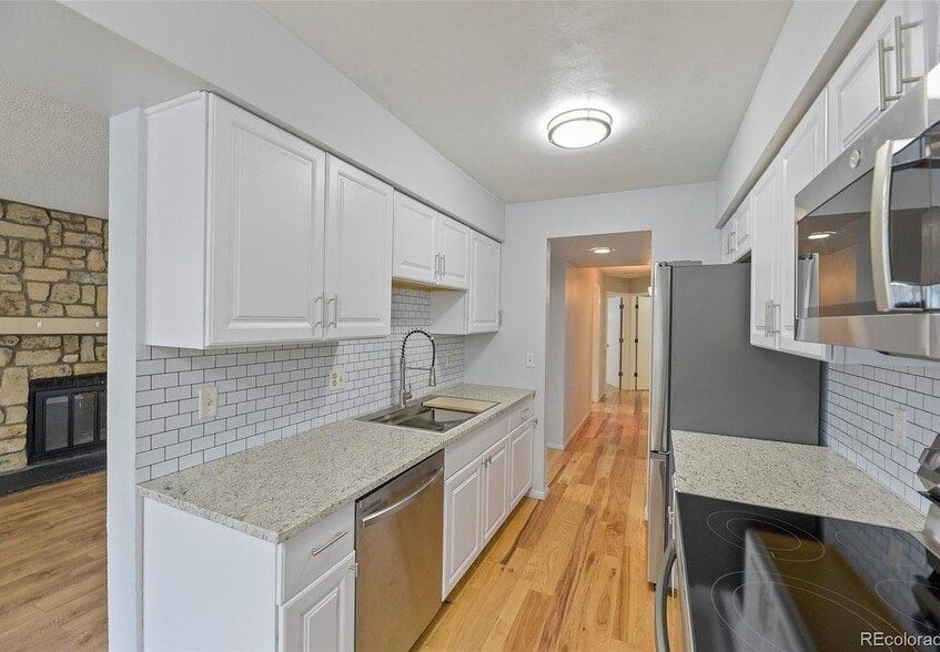 Building Photo - 17642 E Loyola Dr